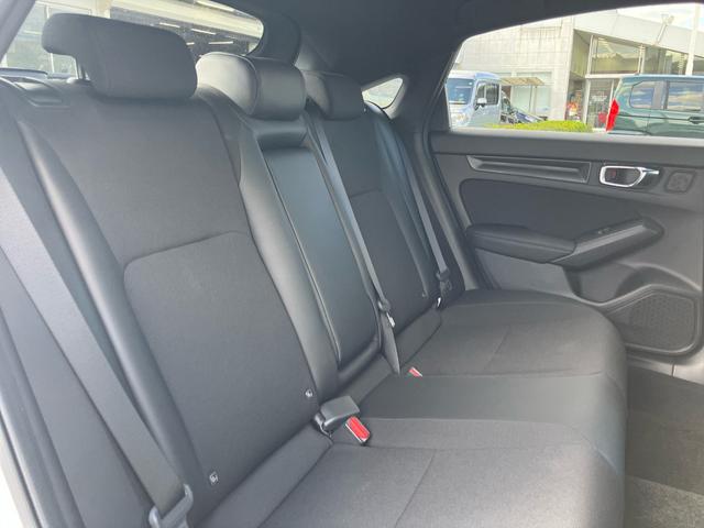 ２列目もゆったりお乗りいただける広さです♪