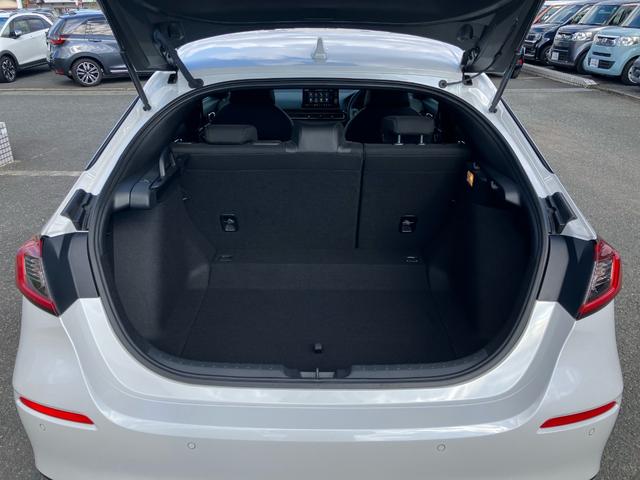 ★バリエーション豊富な広々と使えるトランクスペース★