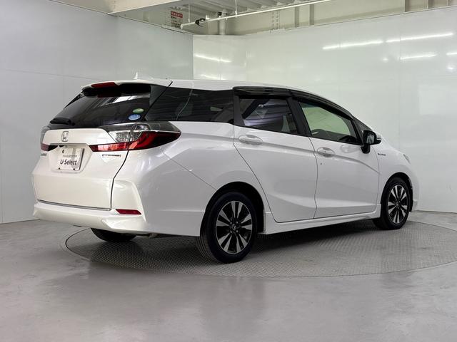 シャトル ハイブリッドＸホンダセンシング　Ｇａｔｈｅｒｓメモリーナビ　バックカメラ　ＥＴＣ　ＨｏｎｄａＳＥＮＳＩＮＧ　オートハイビーム　ＬＥＤヘッドライト＋ＬＥＤフォグライト＋自動防眩ルームミラー　衝突軽減ブレーキ　誤発進抑制機能（7枚目）