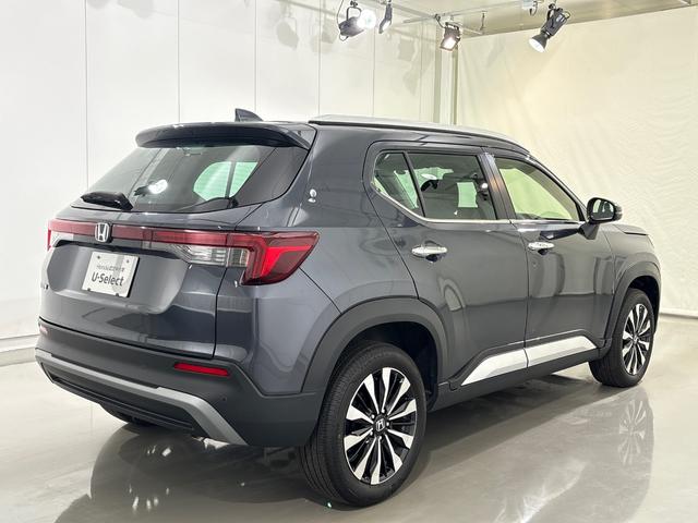 ＷＲ－Ｖ Ｚ＋　Ｇａｔｈｅｒｓディスプレイオーディオ　バックカメラ　ＥＴＣ　リアセンターアームレスト（ドリンクホルダー付）　衝突軽減ブレーキ　先行車発進お知らせ機能　歩行者事故低減ステアリング　誤発進抑制機能（8枚目）