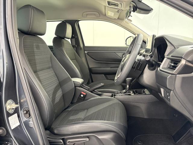 ＷＲ－Ｖ Ｚ＋　Ｇａｔｈｅｒｓディスプレイオーディオ　バックカメラ　ＥＴＣ　リアセンターアームレスト（ドリンクホルダー付）　衝突軽減ブレーキ　先行車発進お知らせ機能　歩行者事故低減ステアリング　誤発進抑制機能（19枚目）