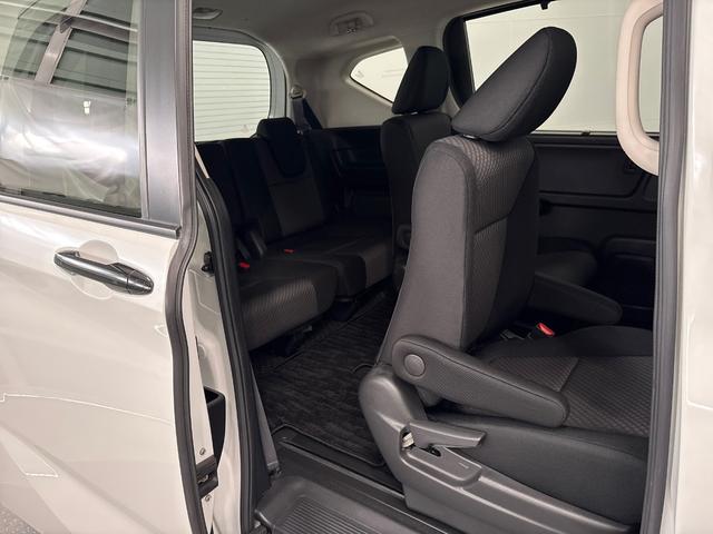 フリードハイブリッド ハイブリッド・Ｇブラックスタイル　Ｇａｔｈｅｒｓメモリーナビ（ＶＸＭ－２３７ＶＦＮｉ）　バックカメラ　ＥＴＣ　ＨｏｎｄａＳＥＮＳＩＮＧ　両側電動スライドドア　ＬＥＤヘッドライト＋アクティブコーナリングライト　ＢＬＡＣＫＳＴＹＬＥ（19枚目）