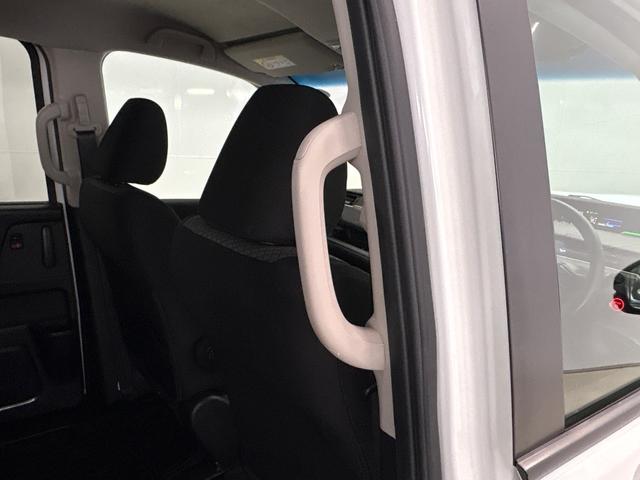 フリードハイブリッド ハイブリッド・Ｇブラックスタイル　Ｇａｔｈｅｒｓメモリーナビ（ＶＸＭ－２３７ＶＦＮｉ）　バックカメラ　ＥＴＣ　ＨｏｎｄａＳＥＮＳＩＮＧ　両側電動スライドドア　ＬＥＤヘッドライト＋アクティブコーナリングライト　ＢＬＡＣＫＳＴＹＬＥ（30枚目）