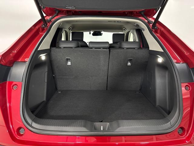 ヴェゼル ｅ：ＨＥＶＺ　ＨｏｎｄａＣＯＮＮＥＣＴディスプレー　ＥＴＣ　前後ドラレコ　ブラインドスポットインフォメーション　後退出庫サポート　ハンズフリーアクセスパワーテールゲート　ワイヤレス充電器　１８インチアルミホイール（25枚目）