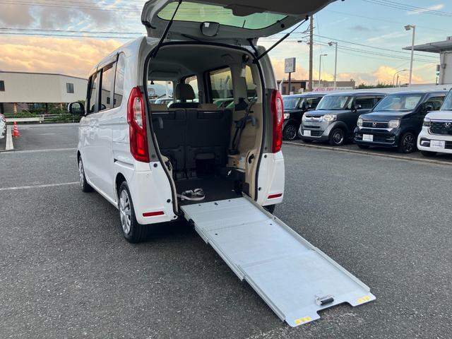 Ｎ－ＢＯＸ Ｇ・スロープホンダセンシング　ナビＰａｎａｓｏｎｉｃ（ＣＮ－Ｂ３０１Ｂ）　ＥＴＣ　車いす専用装備（4枚目）