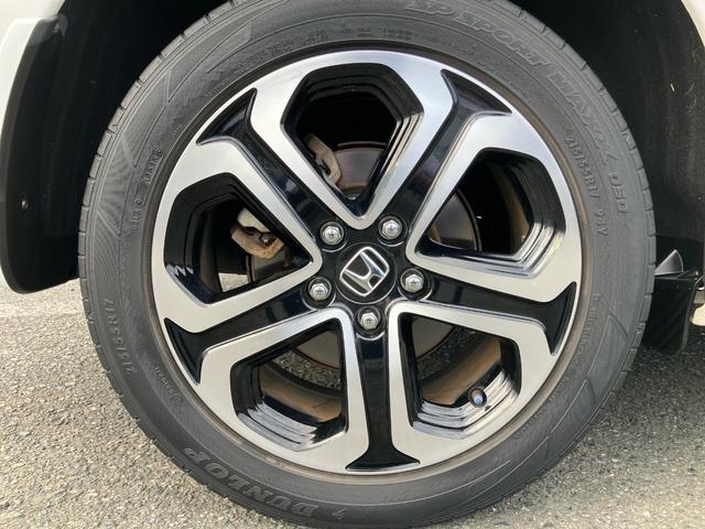 ヴェゼル ハイブリッドＺ・ホンダセンシング　Ｇａｔｈｅｒｓメモリーナビ（ＶＸＭ－１９４ＶＦｉ）　バックカメラ　ＥＴＣ　前ドラレコ　ＬＥＤヘッドライト　ＬＥＤフォグライト　運転席／助手席シートヒーター　衝突軽減ブレーキ　誤発進抑制機能（13枚目）