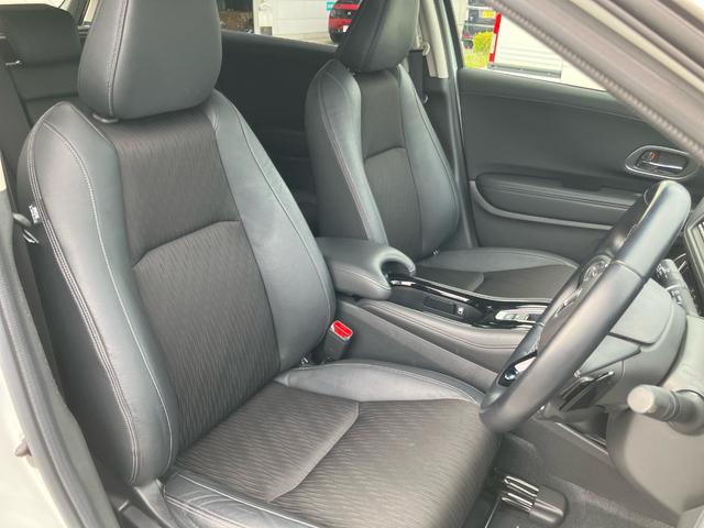 ヴェゼル ハイブリッドＺ・ホンダセンシング　Ｇａｔｈｅｒｓメモリーナビ（ＶＸＭ－１９４ＶＦｉ）　バックカメラ　ＥＴＣ　前ドラレコ　ＬＥＤヘッドライト　ＬＥＤフォグライト　運転席／助手席シートヒーター　衝突軽減ブレーキ　誤発進抑制機能（14枚目）