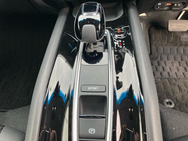 ヴェゼル ハイブリッドＺ・ホンダセンシング　Ｇａｔｈｅｒｓメモリーナビ（ＶＸＭ－１９４ＶＦｉ）　バックカメラ　ＥＴＣ　前ドラレコ　ＬＥＤヘッドライト　ＬＥＤフォグライト　運転席／助手席シートヒーター　衝突軽減ブレーキ　誤発進抑制機能（25枚目）