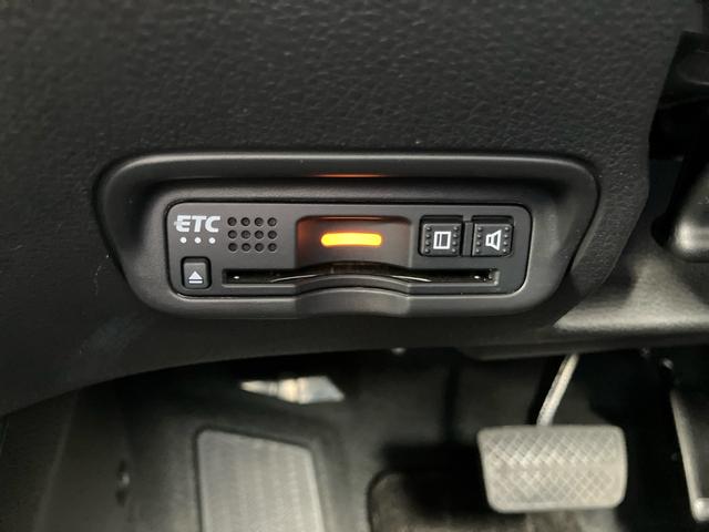 ヴェゼル ハイブリッドＺ・ホンダセンシング　Ｇａｔｈｅｒｓメモリーナビ（ＶＸＭ－１９４ＶＦｉ）　バックカメラ　ＥＴＣ　前ドラレコ　ＬＥＤヘッドライト　ＬＥＤフォグライト　運転席／助手席シートヒーター　衝突軽減ブレーキ　誤発進抑制機能（26枚目）