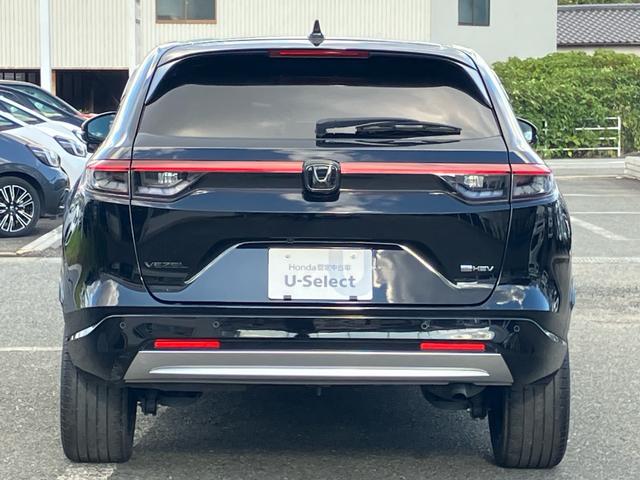 ヴェゼル ｅ：ＨＥＶＺ　ＨｏｎｄａＣＯＮＮＥＣＴディスプレー　ＥＴＣ２．０　ワイヤレス充電器　ＨｏｎｄａＳＥＮＳＩＮＧ　ハンズフリーアクセスパワーテールゲート　ブラインドスポットインフォメーション　後退出庫サポート（12枚目）