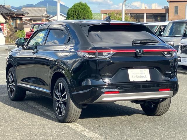 ヴェゼル ｅ：ＨＥＶＺ　ＨｏｎｄａＣＯＮＮＥＣＴディスプレー　ＥＴＣ２．０　ワイヤレス充電器　ＨｏｎｄａＳＥＮＳＩＮＧ　ハンズフリーアクセスパワーテールゲート　ブラインドスポットインフォメーション　後退出庫サポート（13枚目）