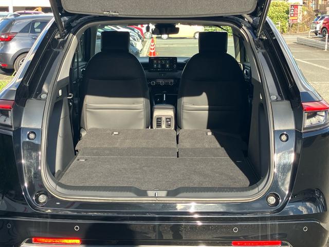 ヴェゼル ｅ：ＨＥＶＺ　ＨｏｎｄａＣＯＮＮＥＣＴディスプレー　ＥＴＣ２．０　ワイヤレス充電器　ＨｏｎｄａＳＥＮＳＩＮＧ　ハンズフリーアクセスパワーテールゲート　ブラインドスポットインフォメーション　後退出庫サポート（17枚目）