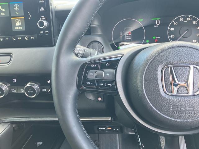 ヴェゼル ｅ：ＨＥＶＺ　ＨｏｎｄａＣＯＮＮＥＣＴディスプレー　ＥＴＣ２．０　ワイヤレス充電器　ＨｏｎｄａＳＥＮＳＩＮＧ　ハンズフリーアクセスパワーテールゲート　ブラインドスポットインフォメーション　後退出庫サポート（24枚目）