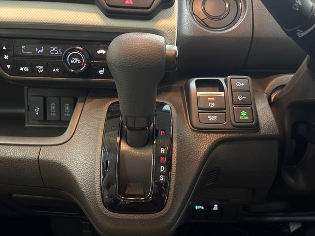 Ｎ－ＢＯＸ Ｌ　Ｇａｔｈｅｒｓメモリーナビ（ＶＸＭ－２３４ＶＦｉ）　バックカメラ　前後ドラレコ　左電動スライドドア　運転席／助手席シートヒーター　シートバックテーブル　衝突軽減ブレーキ　誤発進抑制機能　標識認識機能（27枚目）