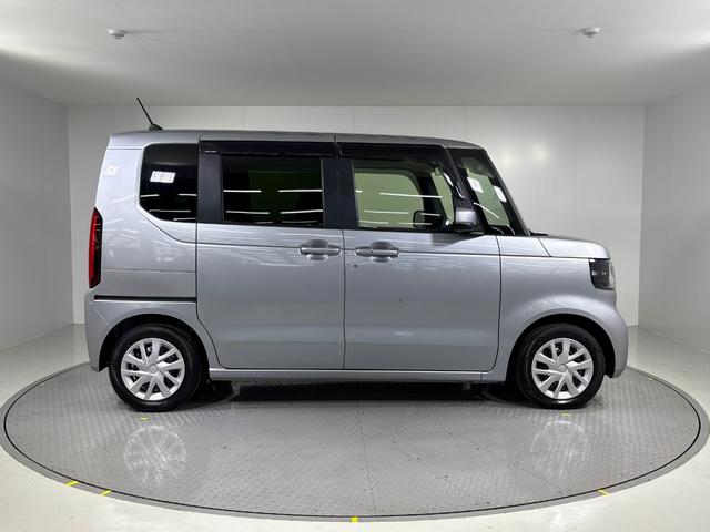 Ｎ－ＢＯＸ ベースグレード　Ｇａｔｈｅｒｓディスプレイオーディオ（ＶＸ－２４０ＺＦＥ）　バックカメラ　ＥＴＣ　運転席／助手席シートヒーター　衝突軽減ブレーキ　先行車発進お知らせ機能　歩行者事故低減ステアリング（8枚目）