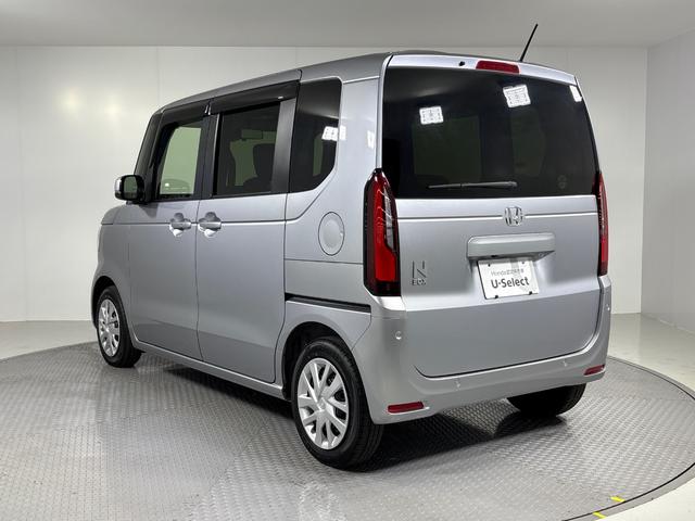 Ｎ－ＢＯＸ ベースグレード　Ｇａｔｈｅｒｓディスプレイオーディオ（ＶＸ－２４０ＺＦＥ）　バックカメラ　ＥＴＣ　運転席／助手席シートヒーター　衝突軽減ブレーキ　先行車発進お知らせ機能　歩行者事故低減ステアリング（11枚目）