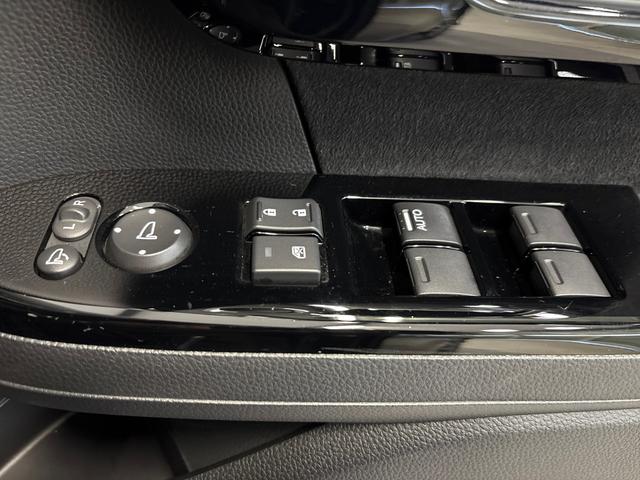 Ｎ－ＢＯＸカスタム Ｌ　オーディオレス　両側電動スライドドア　ＥＴＣ　オートリトラミラー　運転席／助手席シートヒーター　運転席／助手席シートバックテーブル　衝突軽減ブレーキ　誤発進抑制機能　歩行者事故低減ステアリング（31枚目）