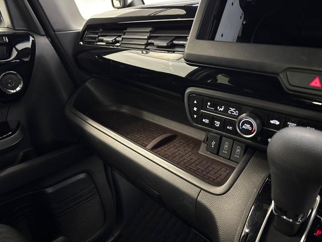 Ｎ－ＢＯＸカスタム Ｌ　オーディオレス　両側電動スライドドア　ＥＴＣ　オートリトラミラー　運転席／助手席シートヒーター　運転席／助手席シートバックテーブル　衝突軽減ブレーキ　誤発進抑制機能　歩行者事故低減ステアリング（33枚目）