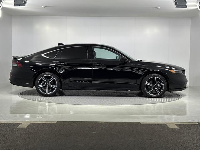 アコード e:HEV Google搭載12.3インチHondaCONNECTディスプレー 前後ドラレコ BOSEプレミアムサウンドシステム LEDアンビエントライト HondaSENSING360 衝突軽減ブレーキ(9枚目)