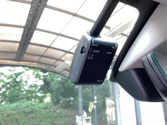 ＺＲ－Ｖ ｅ：ＨＥＶＺ　純正ナビ　フルセグ　リアカメラ　Ｐセンサー　盗難防止装置　ＵＳＢ接続　Ｂカメラ　Ｄレコ　パワ－シ－ト　衝突被害軽減ブレーキ　ＬＥＤライト　サイドＳＲＳ　Ｓヒーター　オートライト　ＥＴＣ　オートエアコン（23枚目）