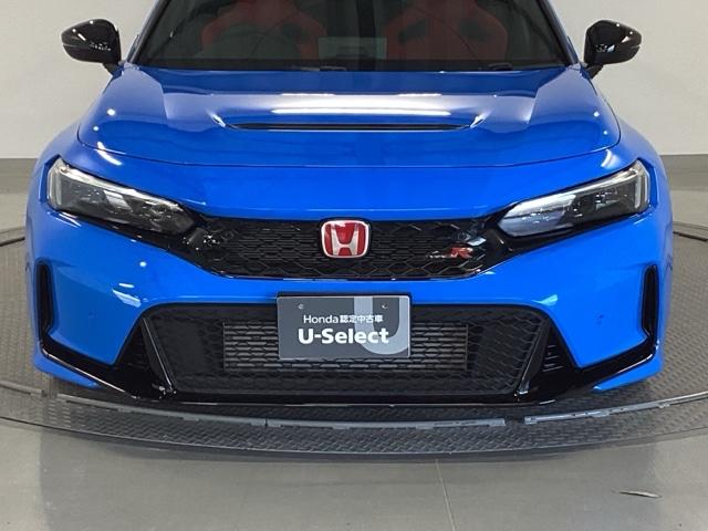 シビック タイプＲ　純正ナビ　ＨｏｎｄａＬｏｇＲ　ＥＴＣ　パークセンサー　ナビＴＶ　ＵＳＢ　ＬＥＤライト　リヤビューカメラ　ターボ　盗難防止システム　アクティブクルーズコントロール　パワーステアリング　ＡＢＳ　ＶＳＡ（27枚目）