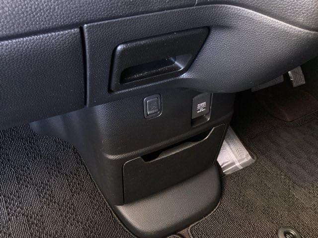 Ｎ－ＢＯＸカスタム Ｇ・Ｌターボホンダセンシング　純正ナビ　フルセグ　リアカメラ　両側ＰＷスライドドア　Ｂモニタ　Ｉストップ　セキュリティー　ＵＳＢ接続　クルーズコントロール　ナビＴＶ　キーレスエントリー　ＶＳＡ　ベンチＳ　ＬＥＤランプ　ターボモデル（43枚目）