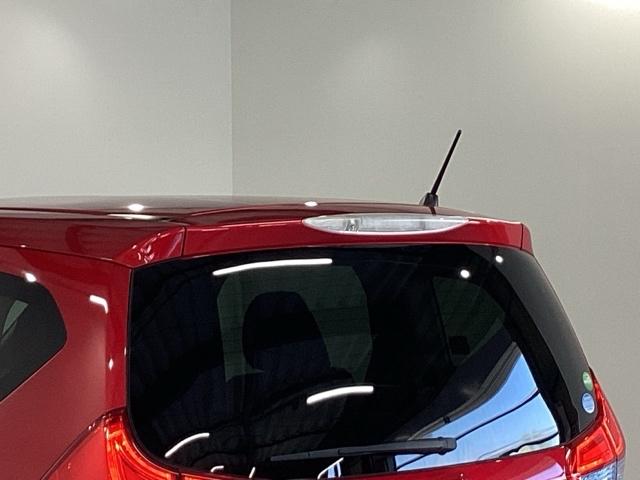 フリードハイブリッド ハイブリッド・ＥＸ　純正メモリーナビ　両側電動スライドドア　地デジフルセグＴＶ　シ－トヒ－タ－　整備記録簿　リヤカメラ　ＬＥＤライト　フルオートエアコン　ＡＢＳ　ＤＶＤ再生可　ウォークスルー　サイドエアバッグ　キーフリー（28枚目）