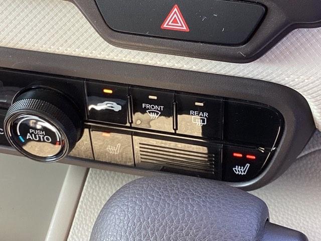 Ｎ－ＢＯＸ Ｇ・Ｌホンダセンシング　メモリーナビ　ＥＴＣ　リアカメラ　レーダブレーキ　Ｓヒータ　Ａストップ　ＥＳＣ　キーフリーシステム　ＬＥＤライト　フルセグ対応　バックＭ　ＴＶナビ　ＵＳＢ　スマートキー　クルコン　両席エアバック（14枚目）