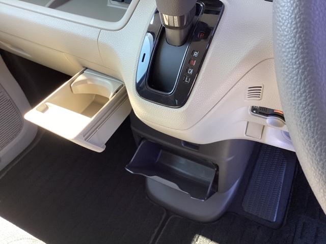 Ｎ－ＢＯＸ Ｇ・Ｌホンダセンシング　メモリーナビ　ＥＴＣ　リアカメラ　レーダブレーキ　Ｓヒータ　Ａストップ　ＥＳＣ　キーフリーシステム　ＬＥＤライト　フルセグ対応　バックＭ　ＴＶナビ　ＵＳＢ　スマートキー　クルコン　両席エアバック（31枚目）