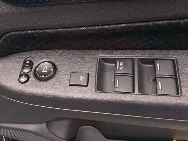 N-WGNカスタム G・Lパッケージ メモリーナビ ETC リアカメラ スマートキー&プッシュスタート ナビTV 記録簿 ベンチシ-ト バックモニター 地デジTV 盗難防止システム クルコン キーレスエントリー WSRS エアロ エアコン(25枚目)