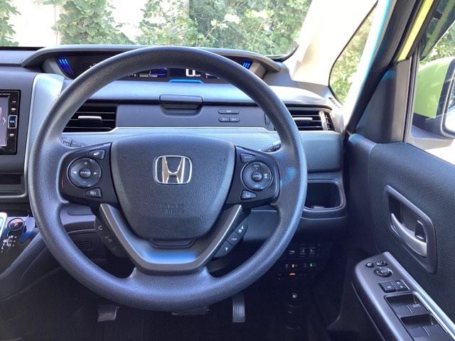 フリード+ハイブリッド ハイブリッドG・ホンダセンシング メモリーナビ ドラレコ ETC 衝突軽減 VSA Rカメラ 地デジ 盗難防止装置 スマ-トキ- サイドエアバッグ LEDヘッド エアバッグ クルーズコントロール パワーステアリング 両席エアバック(3枚目)