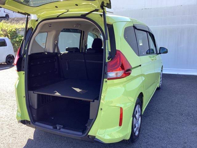 フリード+ハイブリッド ハイブリッドG・ホンダセンシング メモリーナビ ドラレコ ETC 衝突軽減 VSA Rカメラ 地デジ 盗難防止装置 スマ-トキ- サイドエアバッグ LEDヘッド エアバッグ クルーズコントロール パワーステアリング 両席エアバック(19枚目)