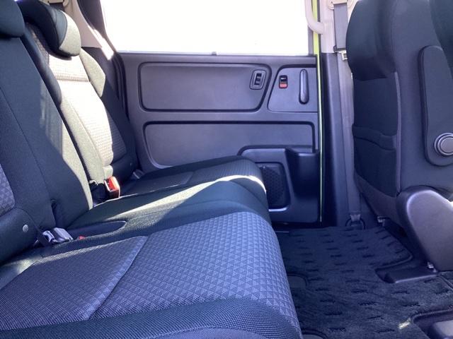 フリード+ハイブリッド ハイブリッドG・ホンダセンシング メモリーナビ ドラレコ ETC 衝突軽減 VSA Rカメラ 地デジ 盗難防止装置 スマ-トキ- サイドエアバッグ LEDヘッド エアバッグ クルーズコントロール パワーステアリング 両席エアバック(27枚目)