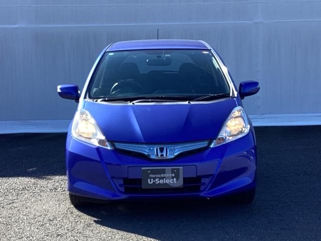 フィットハイブリッド ベースグレード HDDナビ ETC フルセグ 運転席助手席エアバック Cコントロール 記録簿付 パワーウィンドウ DVD再生 イモビライザー AUTOエアコン ABS PS 運転席エアバック ナビTV(7枚目)