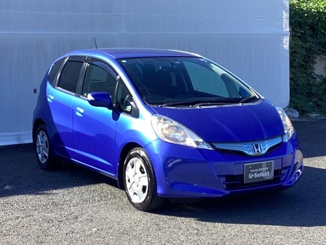 フィットハイブリッド ベースグレード HDDナビ ETC フルセグ 運転席助手席エアバック Cコントロール 記録簿付 パワーウィンドウ DVD再生 イモビライザー AUTOエアコン ABS PS 運転席エアバック ナビTV(8枚目)