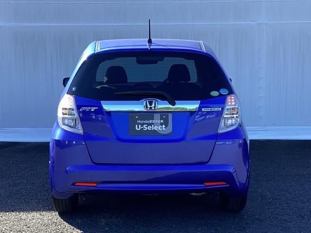 フィットハイブリッド ベースグレード HDDナビ ETC フルセグ 運転席助手席エアバック Cコントロール 記録簿付 パワーウィンドウ DVD再生 イモビライザー AUTOエアコン ABS PS 運転席エアバック ナビTV(10枚目)