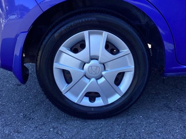 フィットハイブリッド ベースグレード HDDナビ ETC フルセグ 運転席助手席エアバック Cコントロール 記録簿付 パワーウィンドウ DVD再生 イモビライザー AUTOエアコン ABS PS 運転席エアバック ナビTV(20枚目)