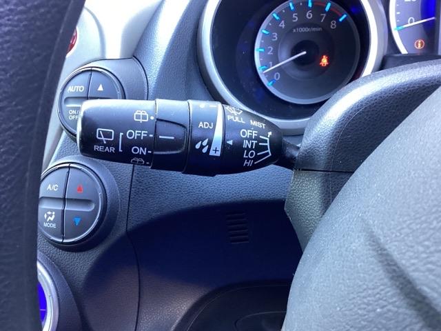 フィットハイブリッド ベースグレード HDDナビ ETC フルセグ 運転席助手席エアバック Cコントロール 記録簿付 パワーウィンドウ DVD再生 イモビライザー AUTOエアコン ABS PS 運転席エアバック ナビTV(33枚目)