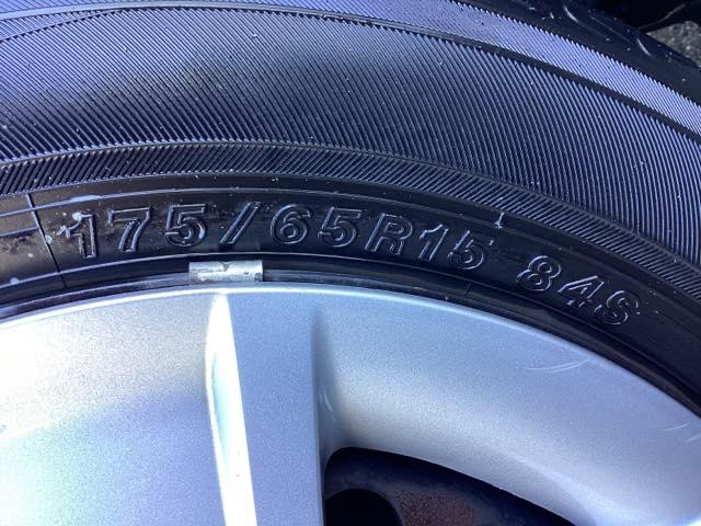 フィットハイブリッド ベースグレード HDDナビ ETC フルセグ 運転席助手席エアバック Cコントロール 記録簿付 パワーウィンドウ DVD再生 イモビライザー AUTOエアコン ABS PS 運転席エアバック ナビTV(35枚目)