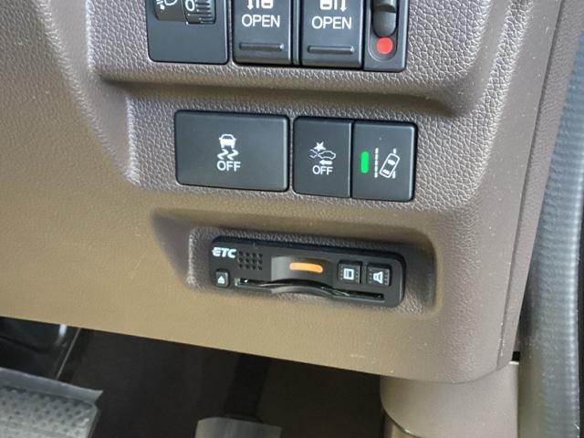 フリード G・ホンダセンシング 純正ナビ 両側電動スライドドア ETC Fセグ 追突被害軽減ブレーキ iストップ Wエアバッグ パワーウィンドウ アクティブクルーズコントロール スマートキ カラーバックモニター VSA エアコン(17枚目)