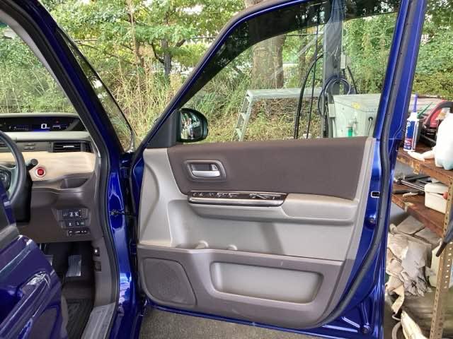 フリード G・ホンダセンシング 純正ナビ 両側電動スライドドア ETC Fセグ 追突被害軽減ブレーキ iストップ Wエアバッグ パワーウィンドウ アクティブクルーズコントロール スマートキ カラーバックモニター VSA エアコン(50枚目)