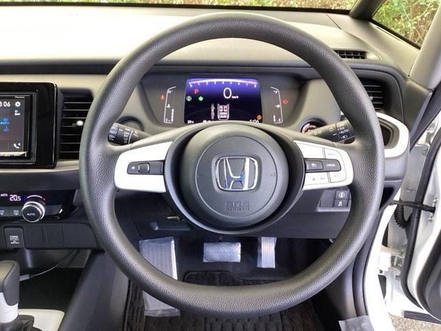 フィット ホーム ディスプレイオーディオ ETC 衝突軽減ブレーキ LEDライト オートライト クリアランスソナー 記録簿付 エアバッグ iストップ スマ-トキ- 盗難防止装置 Wエアバック USBポート DVD(13枚目)