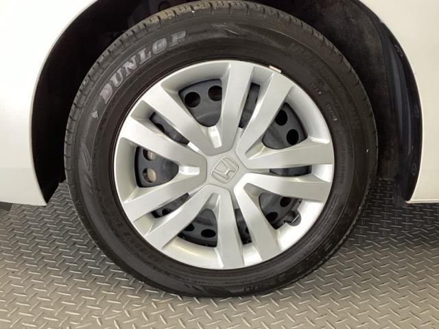 フィット ホーム ディスプレイオーディオ ETC 衝突軽減ブレーキ LEDライト オートライト クリアランスソナー 記録簿付 エアバッグ iストップ スマ-トキ- 盗難防止装置 Wエアバック USBポート DVD(21枚目)