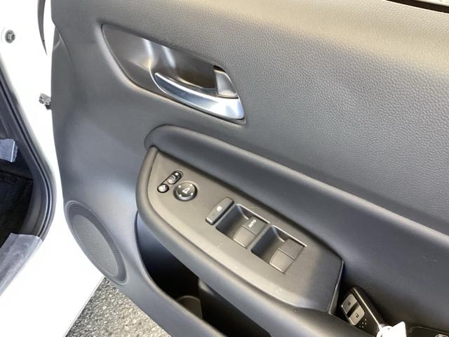 フィット ホーム ディスプレイオーディオ ETC 衝突軽減ブレーキ LEDライト オートライト クリアランスソナー 記録簿付 エアバッグ iストップ スマ-トキ- 盗難防止装置 Wエアバック USBポート DVD(48枚目)