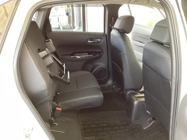 フィット ホーム ディスプレイオーディオ ETC 衝突軽減ブレーキ LEDライト オートライト クリアランスソナー 記録簿付 エアバッグ iストップ スマ-トキ- 盗難防止装置 Wエアバック USBポート DVD(57枚目)