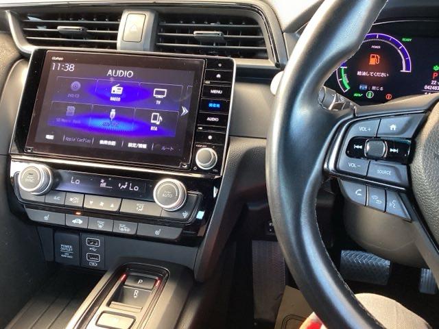 インサイト ＥＸ・ブラックスタイル　純正ナビ　フルセグ　リアカメラ　ＡＡＣ　クルーズコントロール　キーレス　ＬＥＤライト　Ｐセンサー　サイドエアバッグ　ＶＳＡ　シートヒータ　エアバッグ　スマートキー　ＡＢＳ　ドライブレコーダー　ＵＳＢ（2枚目）