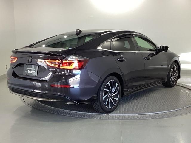 インサイト ＥＸ・ブラックスタイル　純正ナビ　フルセグ　リアカメラ　ＡＡＣ　クルーズコントロール　キーレス　ＬＥＤライト　Ｐセンサー　サイドエアバッグ　ＶＳＡ　シートヒータ　エアバッグ　スマートキー　ＡＢＳ　ドライブレコーダー　ＵＳＢ（8枚目）