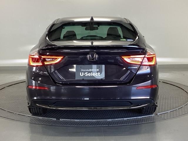 インサイト ＥＸ・ブラックスタイル　純正ナビ　フルセグ　リアカメラ　ＡＡＣ　クルーズコントロール　キーレス　ＬＥＤライト　Ｐセンサー　サイドエアバッグ　ＶＳＡ　シートヒータ　エアバッグ　スマートキー　ＡＢＳ　ドライブレコーダー　ＵＳＢ（9枚目）