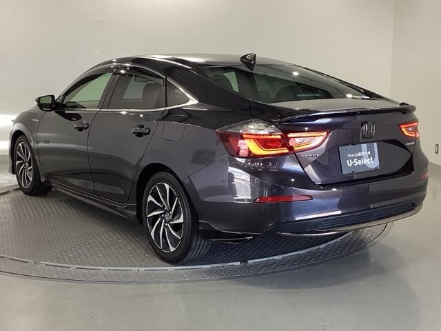 インサイト ＥＸ・ブラックスタイル　純正ナビ　フルセグ　リアカメラ　ＡＡＣ　クルーズコントロール　キーレス　ＬＥＤライト　Ｐセンサー　サイドエアバッグ　ＶＳＡ　シートヒータ　エアバッグ　スマートキー　ＡＢＳ　ドライブレコーダー　ＵＳＢ（10枚目）