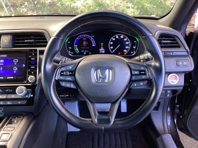 インサイト ＥＸ・ブラックスタイル　純正ナビ　フルセグ　リアカメラ　ＡＡＣ　クルーズコントロール　キーレス　ＬＥＤライト　Ｐセンサー　サイドエアバッグ　ＶＳＡ　シートヒータ　エアバッグ　スマートキー　ＡＢＳ　ドライブレコーダー　ＵＳＢ（17枚目）